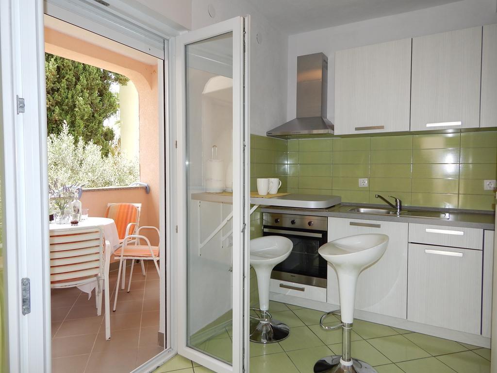 Apartments Nedjeljka Ražanj Chambre photo